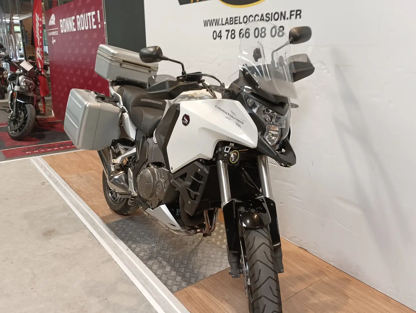 Honda Crosstourer Weiß - 2
