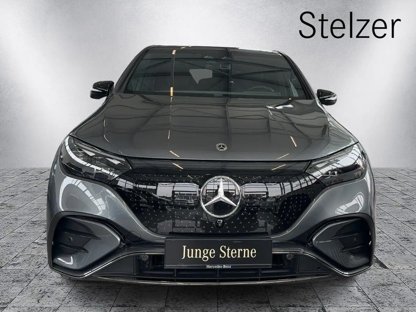 Mercedes-Benz EQE SUV EQE 350 4MATIC SUV AMG Distr KeyGo HA Lenkung Grau - 1