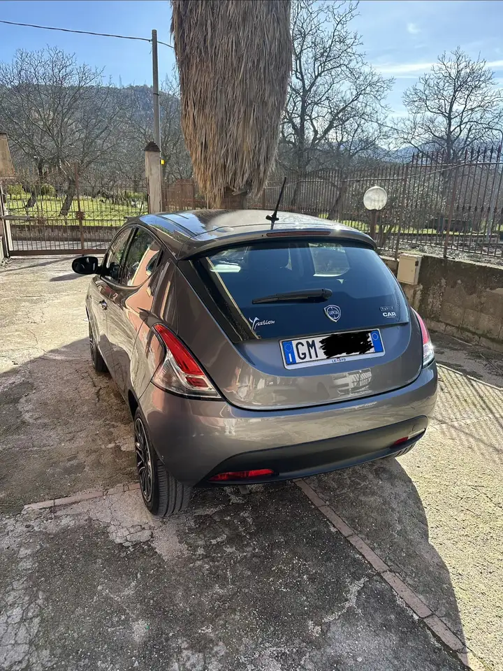 Lancia Ypsilon 2023
