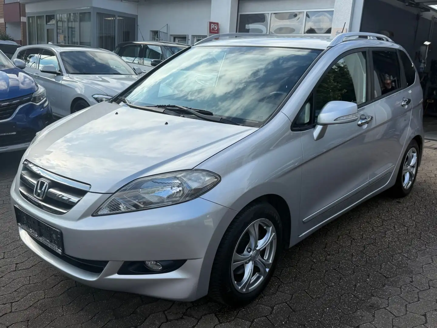 Honda FR-V 1.8 Comfort *6-Sitzer*Klima*Allwetter Silber - 1
