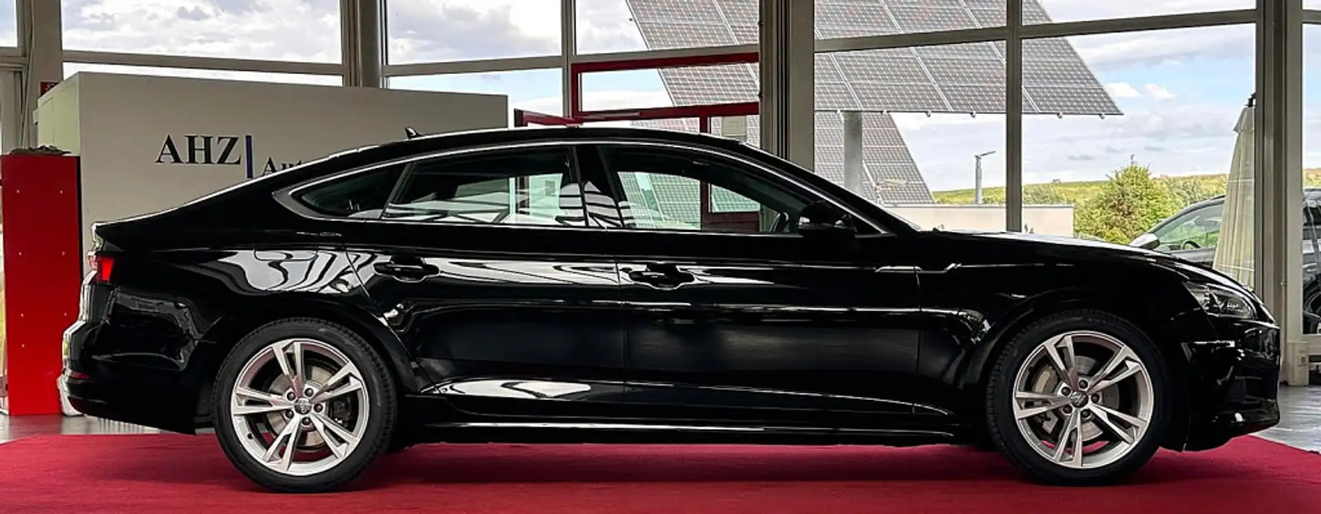 Audi A5 40 TDI  ACC Stndheizung Lane Schiebedach Schwarz - 2