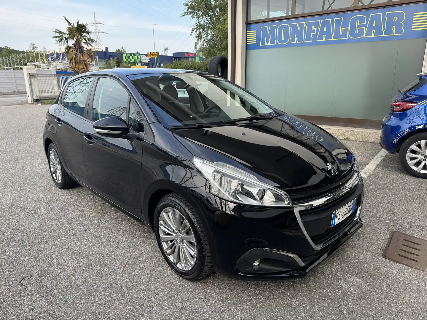 Peugeot 208 208 I 2015 5p 1.2 puretech Active 82cv Nero - 2