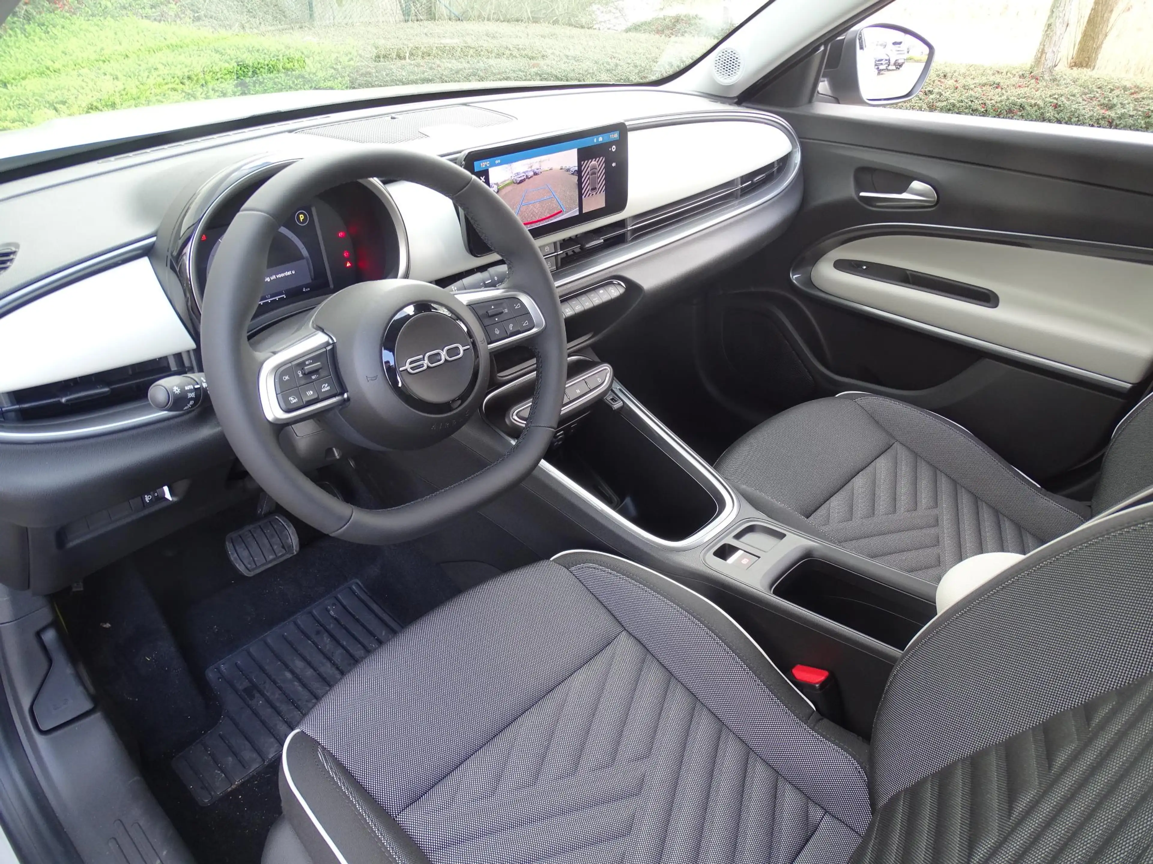 Fiat 600 1.2 Hybrid 145cv DCT La Prima — photo 13