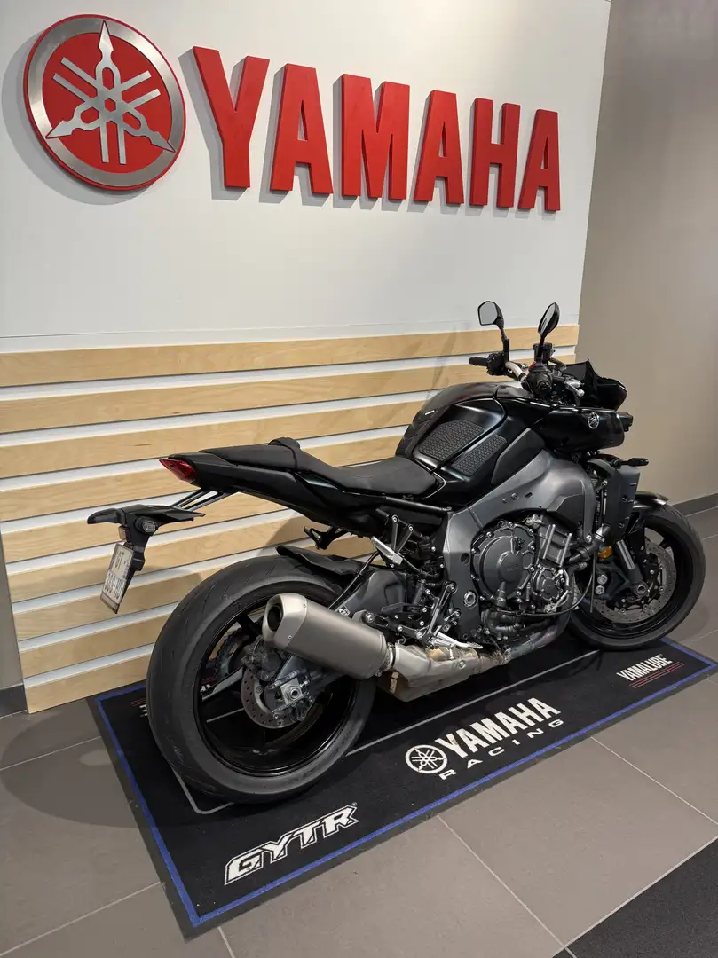 Yamaha MT-10 - 2