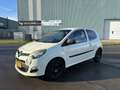 Renault Twingo 1.2 16V Authentique 75 PK. Mooie,zuinige auto van Jaune - thumbnail 1
