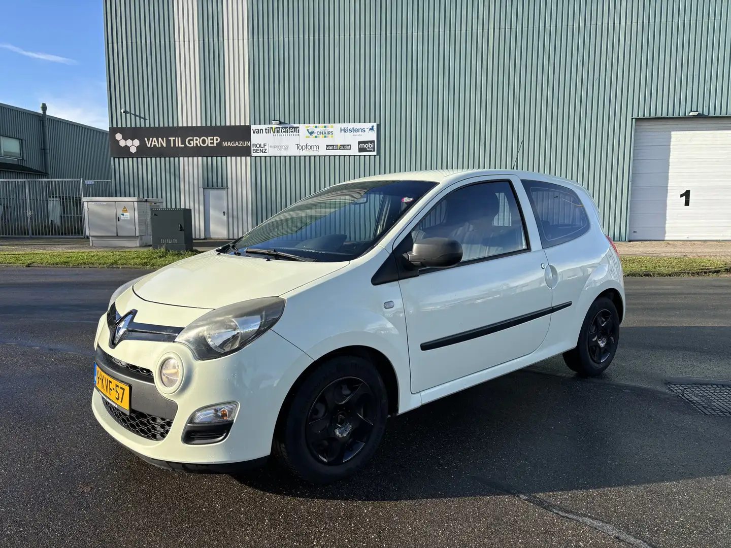Renault Twingo 1.2 16V Authentique 75 PK. Mooie,zuinige auto van Geel - 1