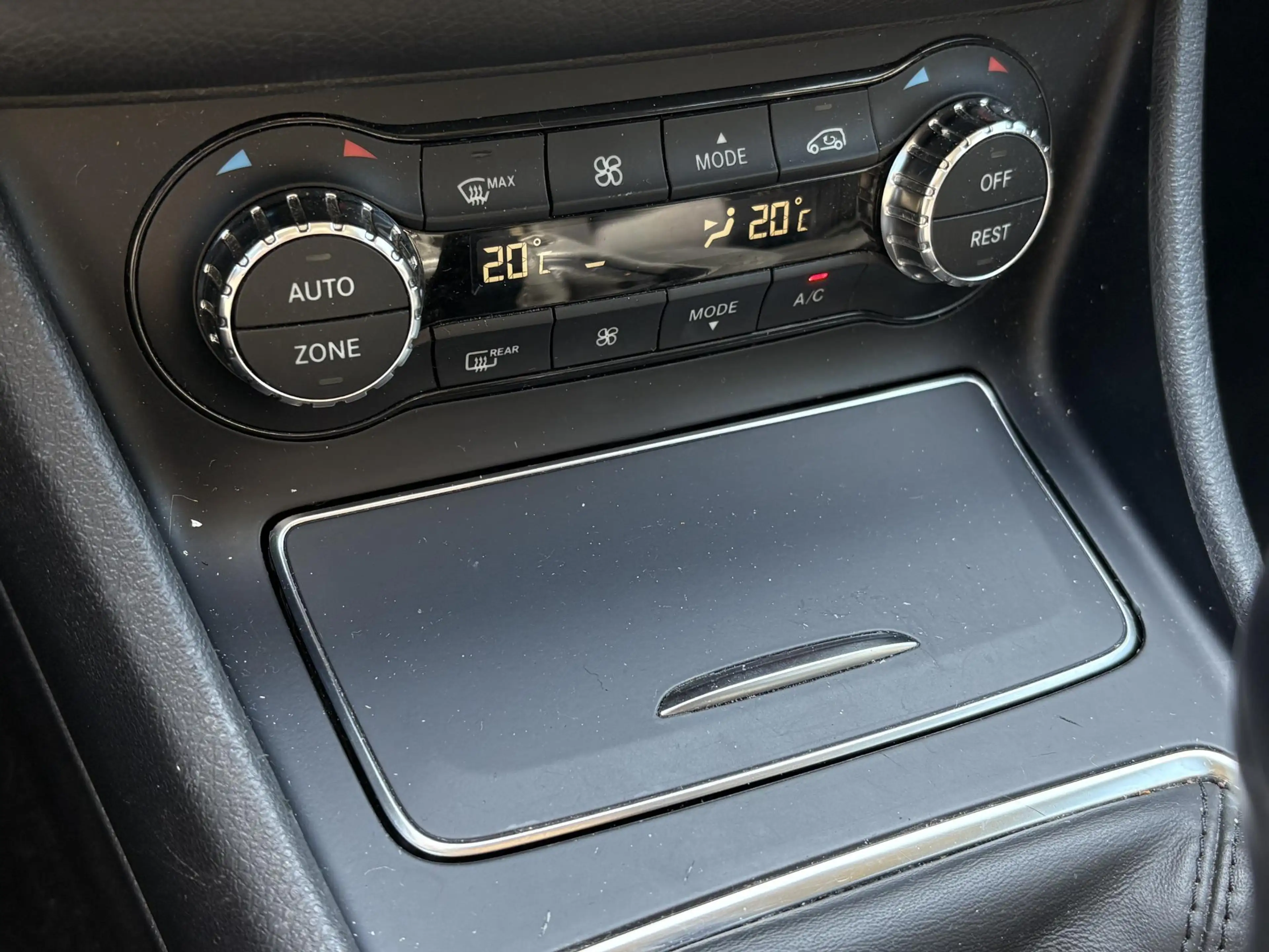 Mercedes-Benz GLA 180 d Ambition | €5950 NETTO! | Automaat | Stoelverwar — photo 14