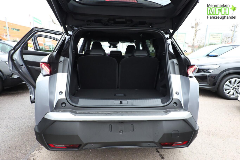 Peugeot 5008 GT Hybrid Pano KomfortP AHK eHK Nav ACC BT 100 ... — photo 10