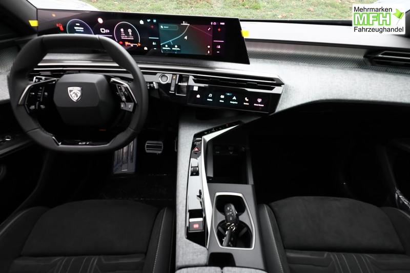 Peugeot 5008 GT Hybrid Pano KomfortP AHK eHK Nav ACC BT 100 ... — photo 7