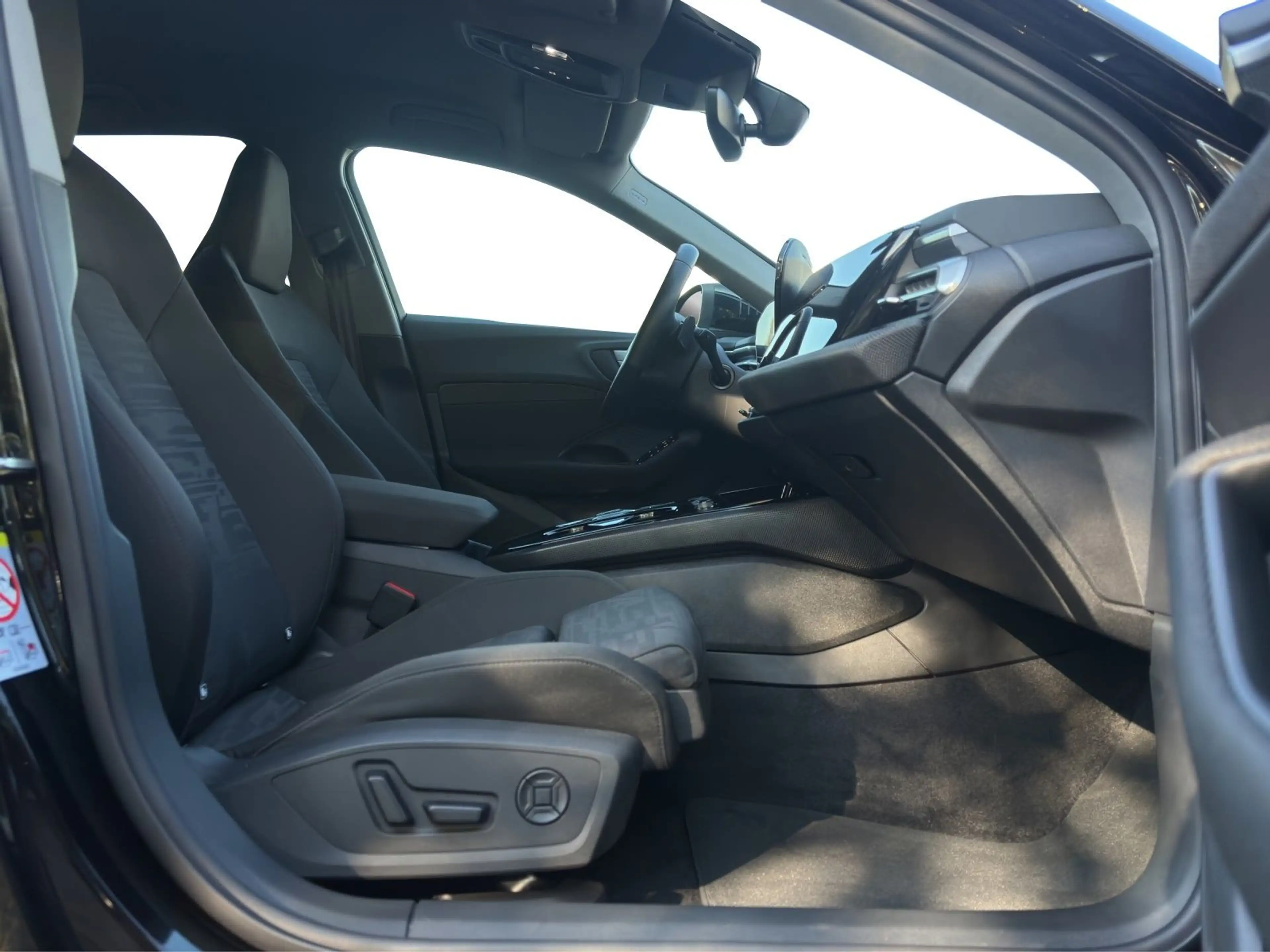 Audi A5 TFSI LED+ KAMERA AHK LM18 — photo 14