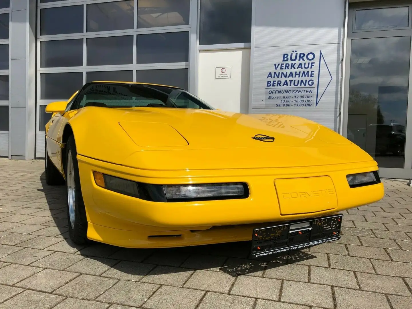 Corvette C4 Coupe 5.7 LT1 1.HAND ORIG.-KM SAMMLERZUSTAND Yellow - 1
