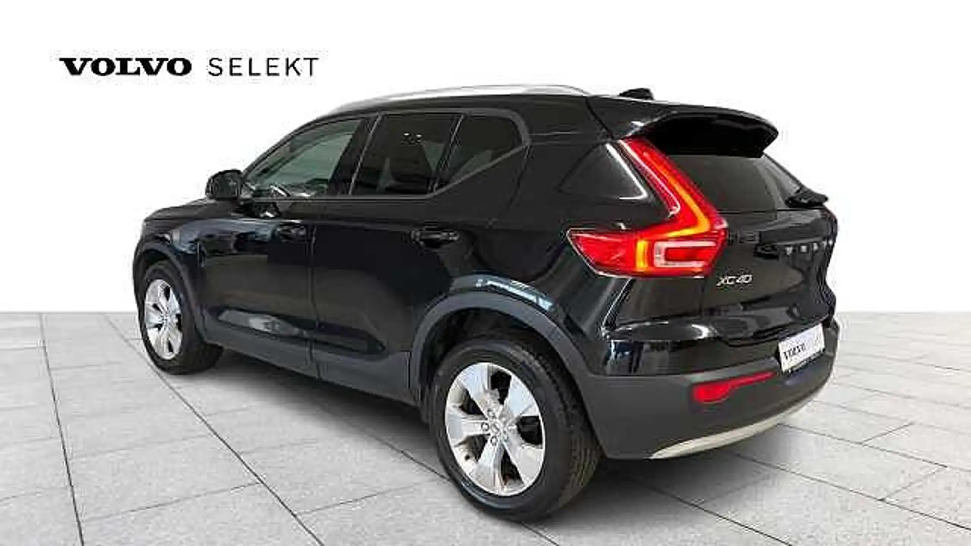 Volvo XC40 XC40 Momentum Pro T3 Geartronic Negro - 2