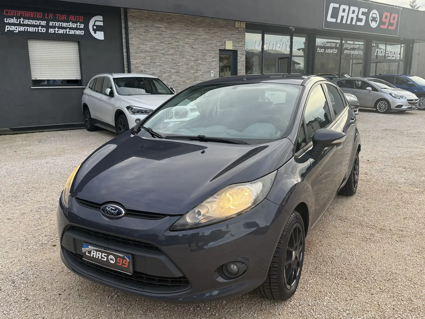 Ford Fiesta 5p 1.2 16v Titanium c/esp 82cv 54.000KM Grau - 1