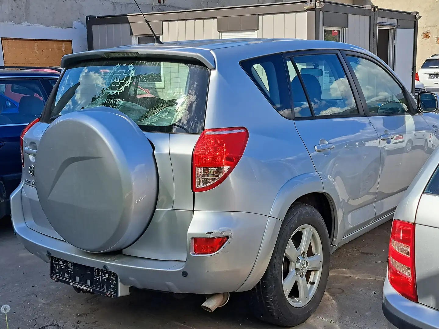 Toyota RAV 4 RAV4 2,2 D-4D 180 4WD Elegance / Nicht fahrbereit Gümüş rengi - 2