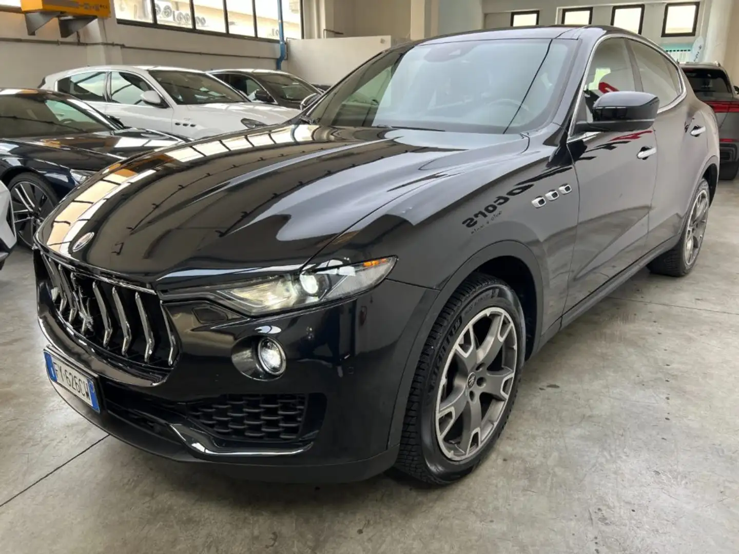Maserati Levante V6 Diesel AWD Fekete - 2
