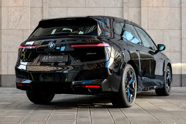 BMW Ix view 5