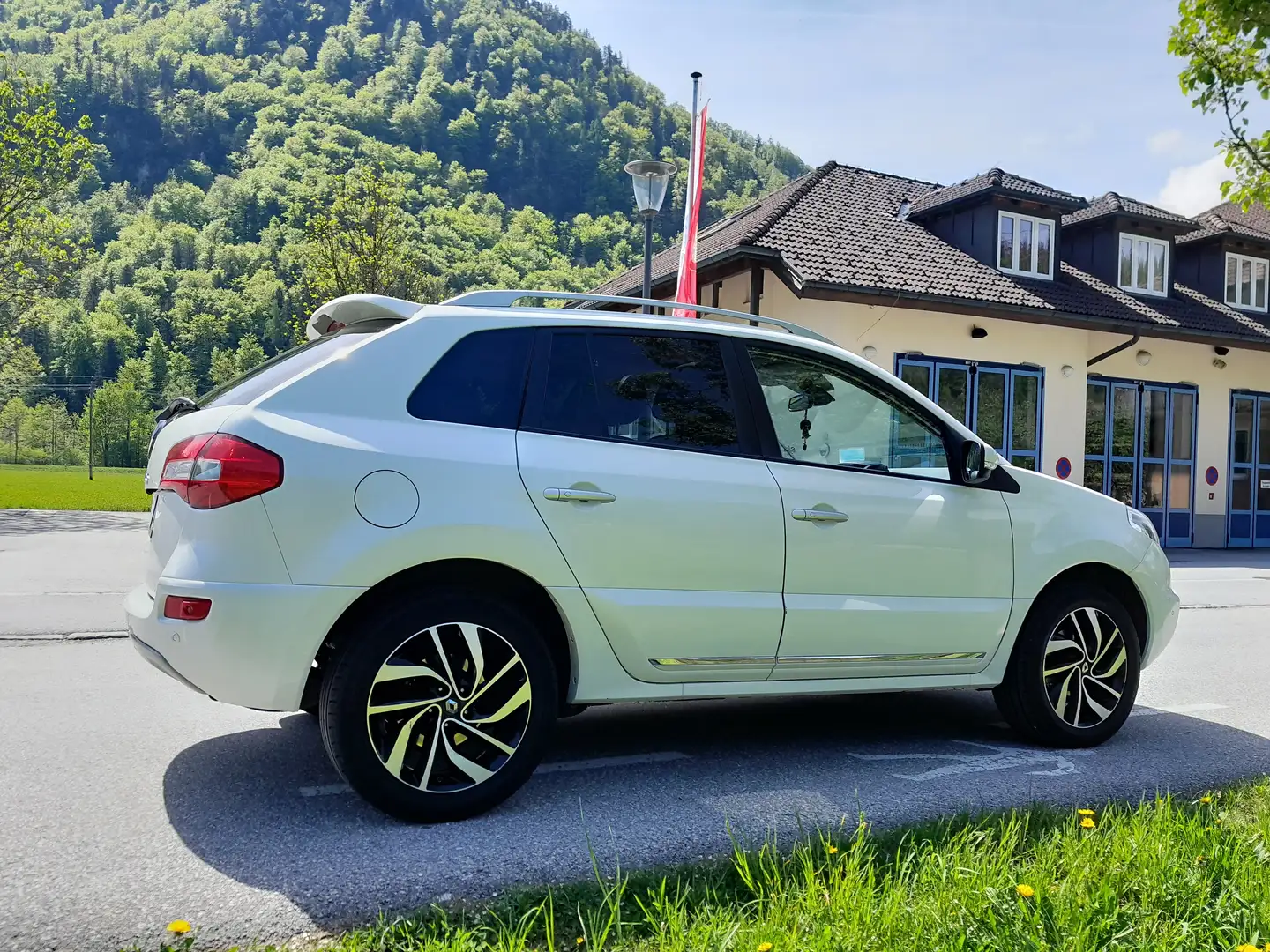 Renault Koleos Koleos 2,0 dCi 150 4WD Bose Edition Bose Edition Weiß - 2