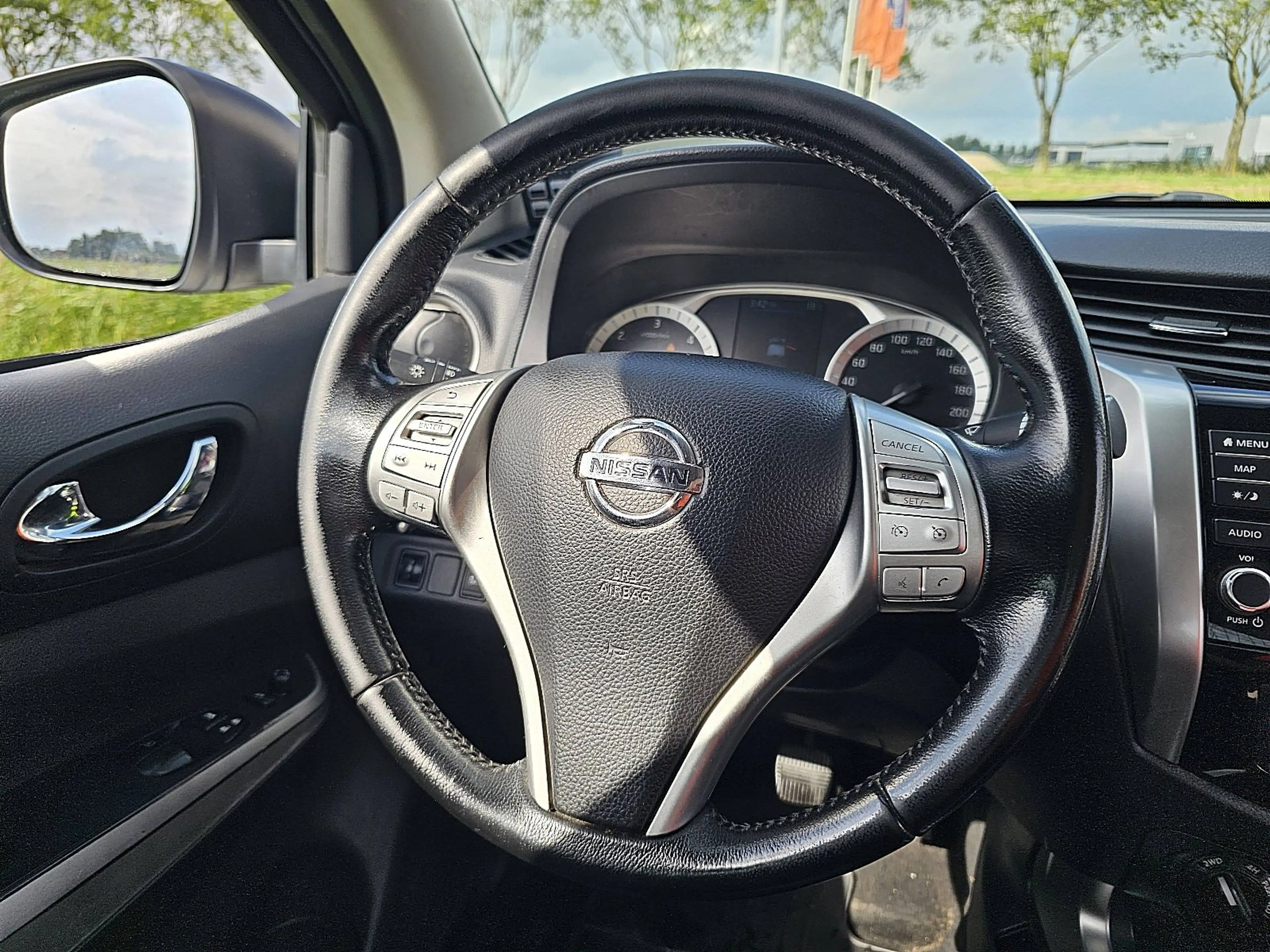 Nissan Navara 2.3 4WD 4x4 160Pk NAP — photo 11