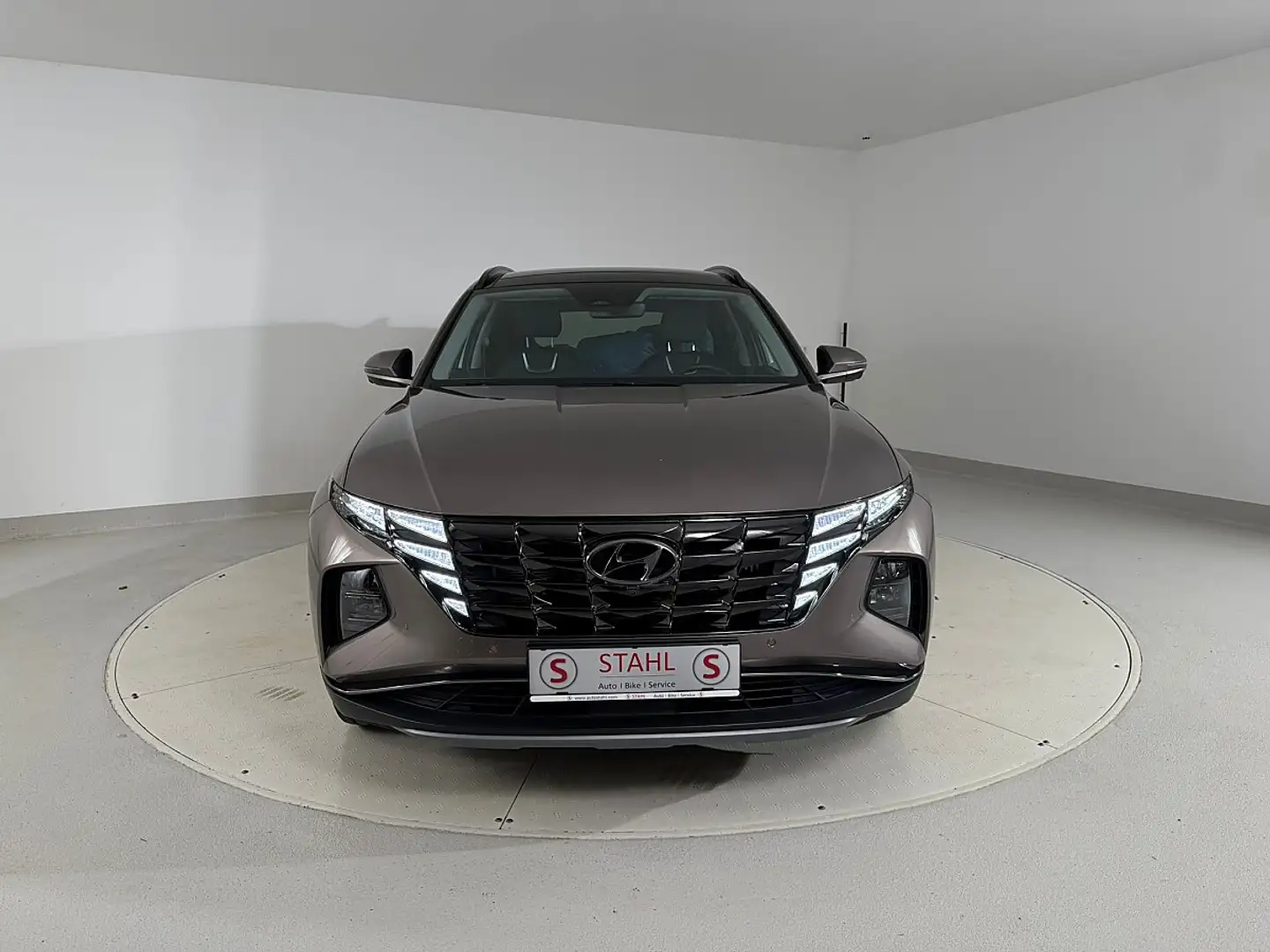 Hyundai TUCSON Tucson 1,6 T-GDI Hybrid 4WD Prestige Line Aut. ... Braun - 2