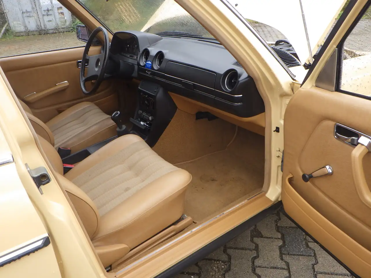 Mercedes-Benz 240 D Oldtimer Servo, foto 7