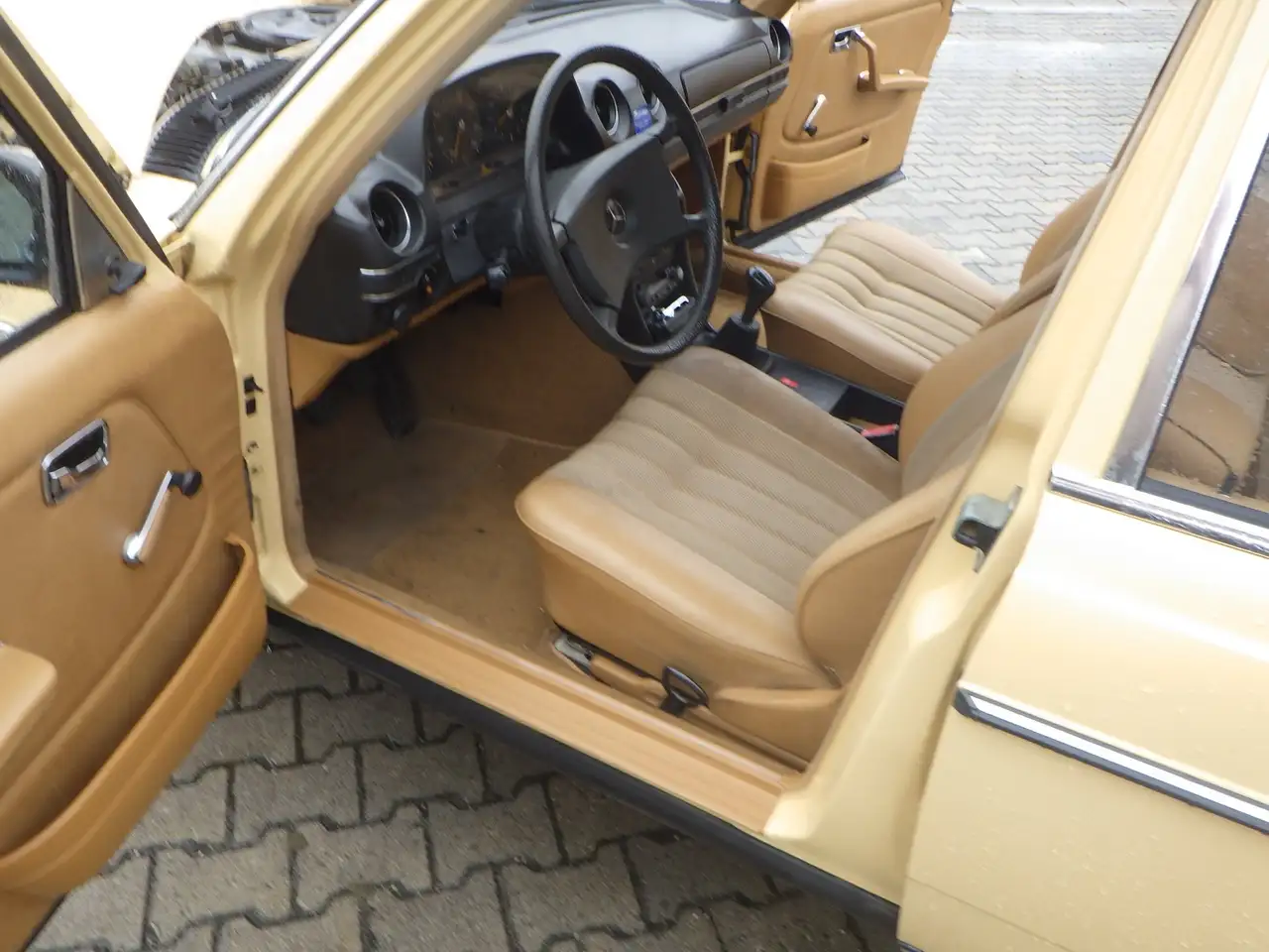 Mercedes-Benz 240 D Oldtimer Servo, foto 12