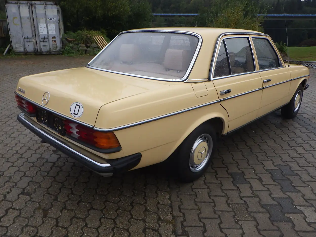 Mercedes-Benz 240 D Oldtimer Servo, foto 3