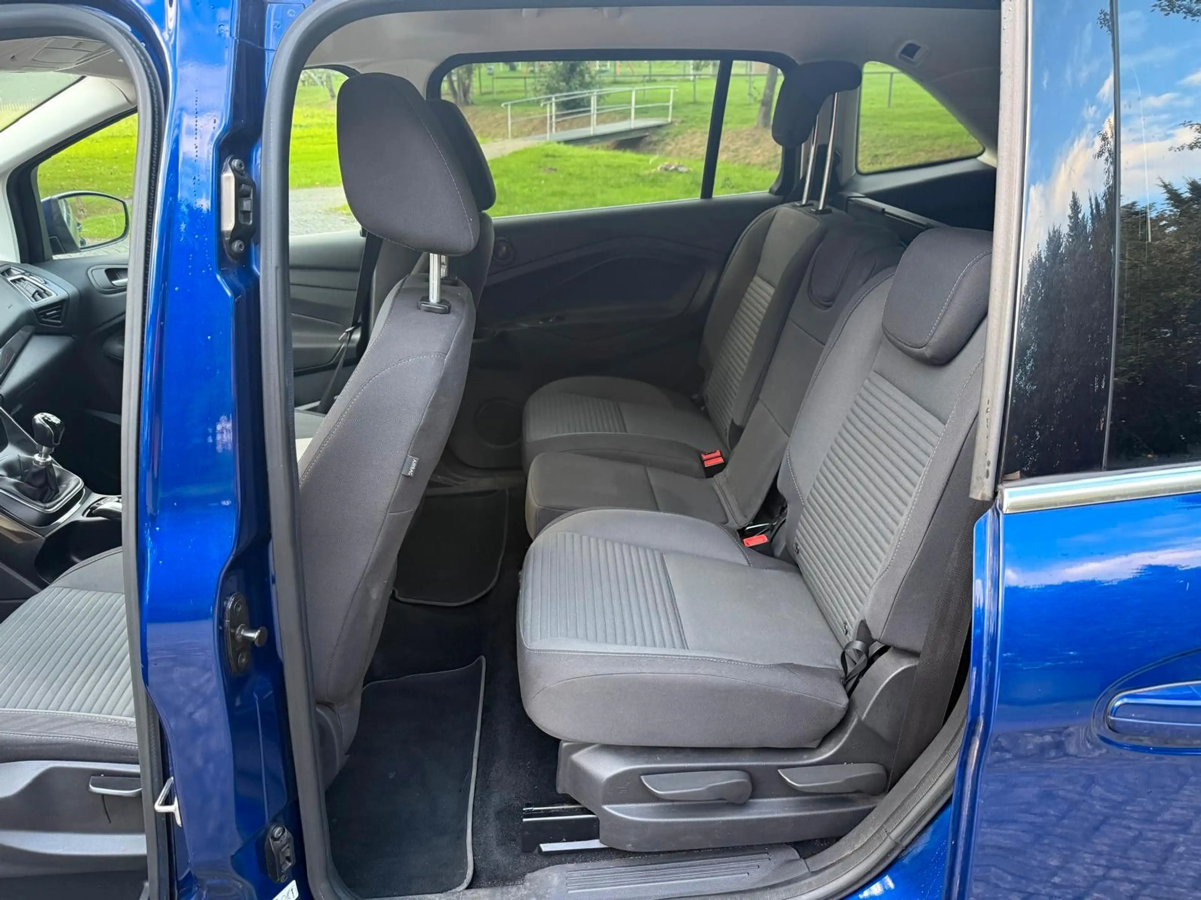 Ford Grand C-Max 1.5 Navi Xenon — photo 10