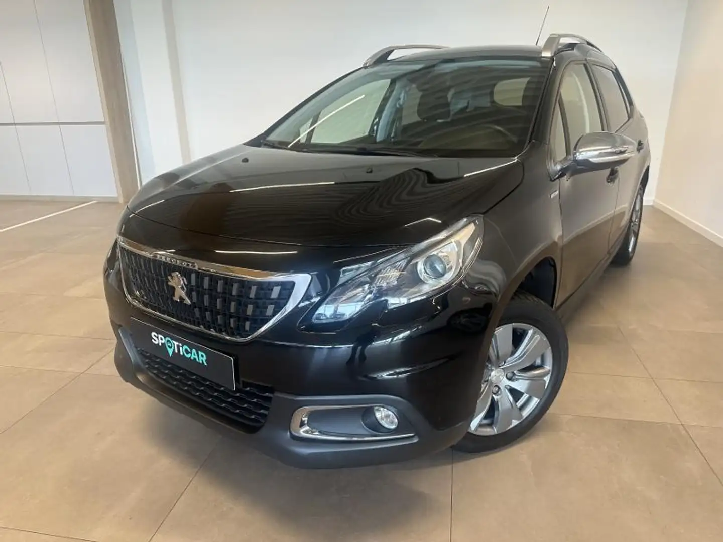 Peugeot 2008 Style 1.2 benzine 82 pk Black - 1