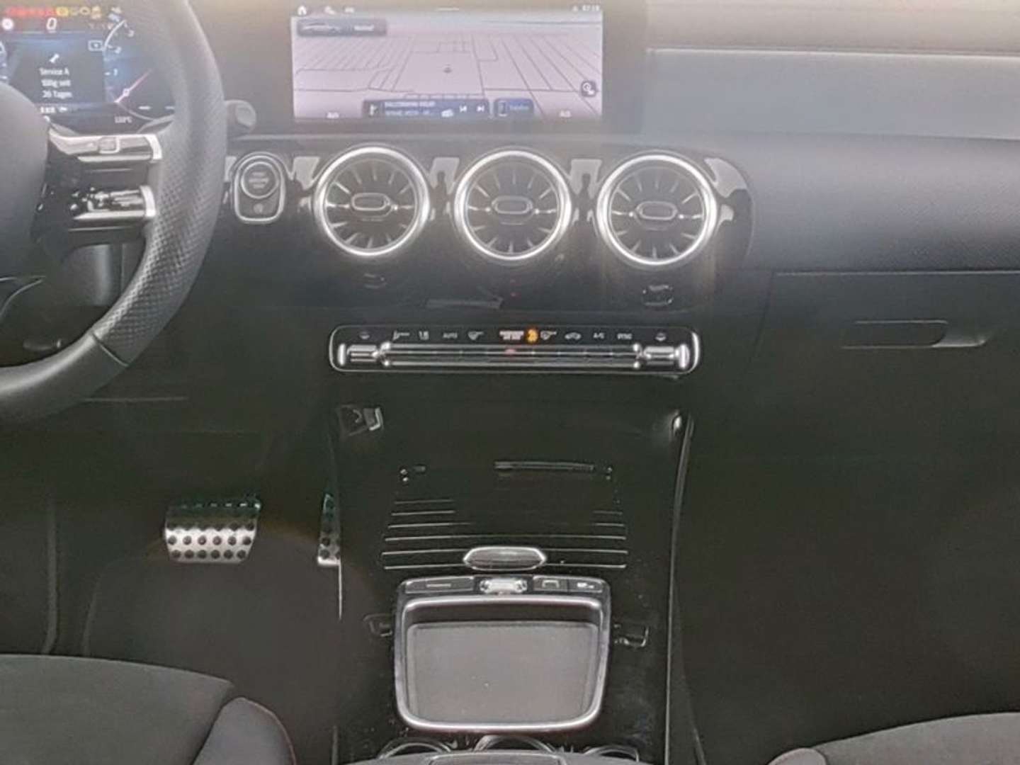 Mercedes CLA 200 Night Edition -  - Joinsteer - #2