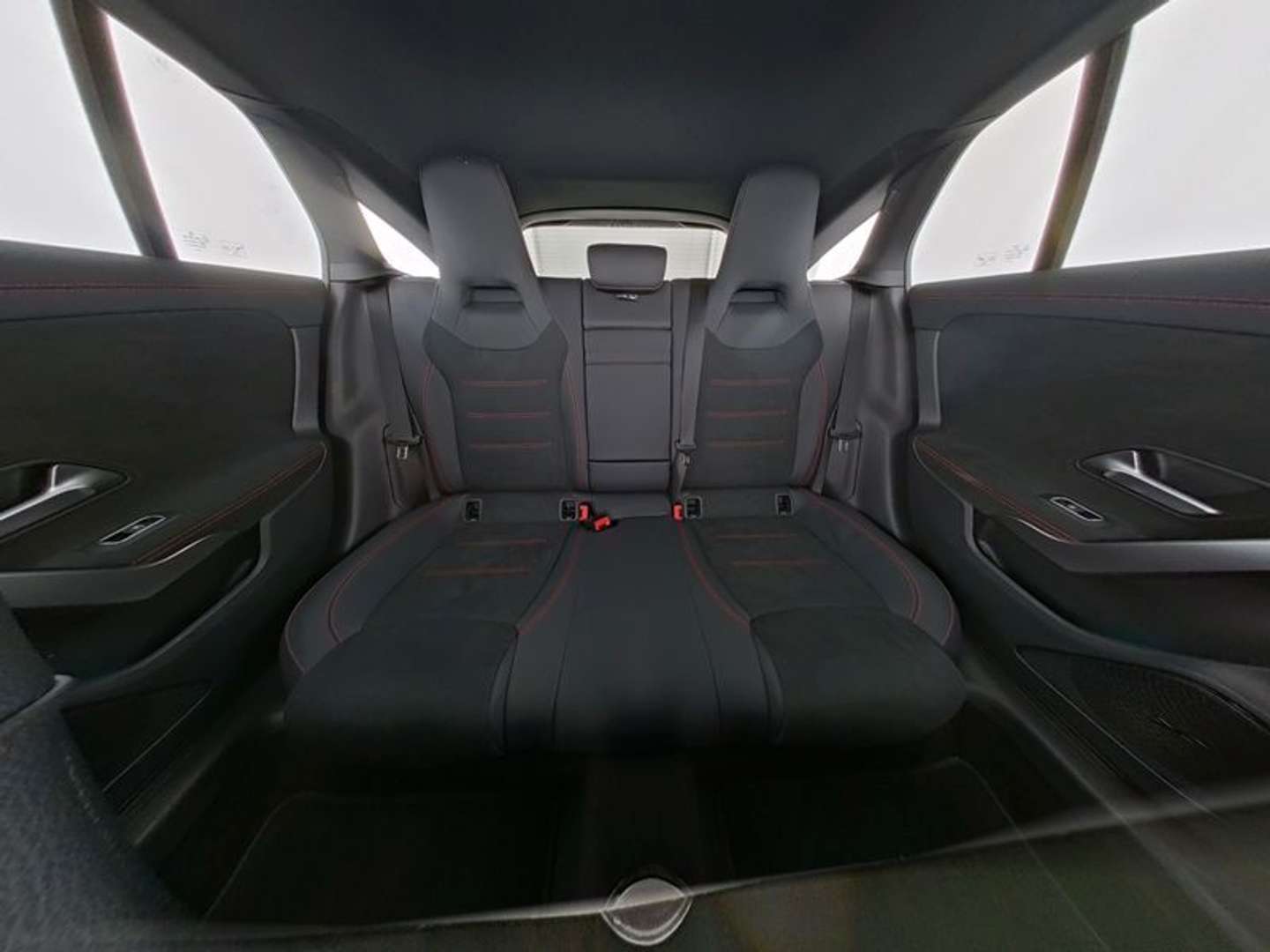 Mercedes CLA 200 Night Edition -  - Joinsteer - #5