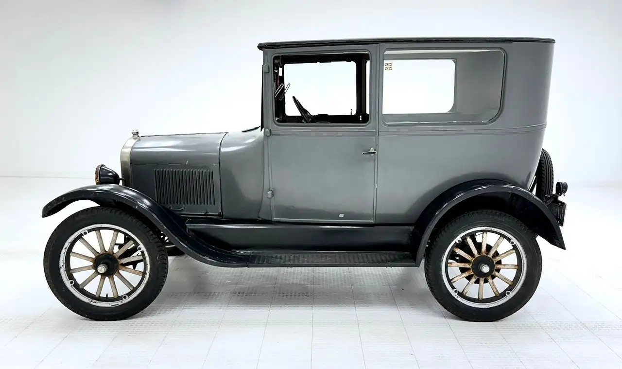 Ford Tudor Sedan, foto 2