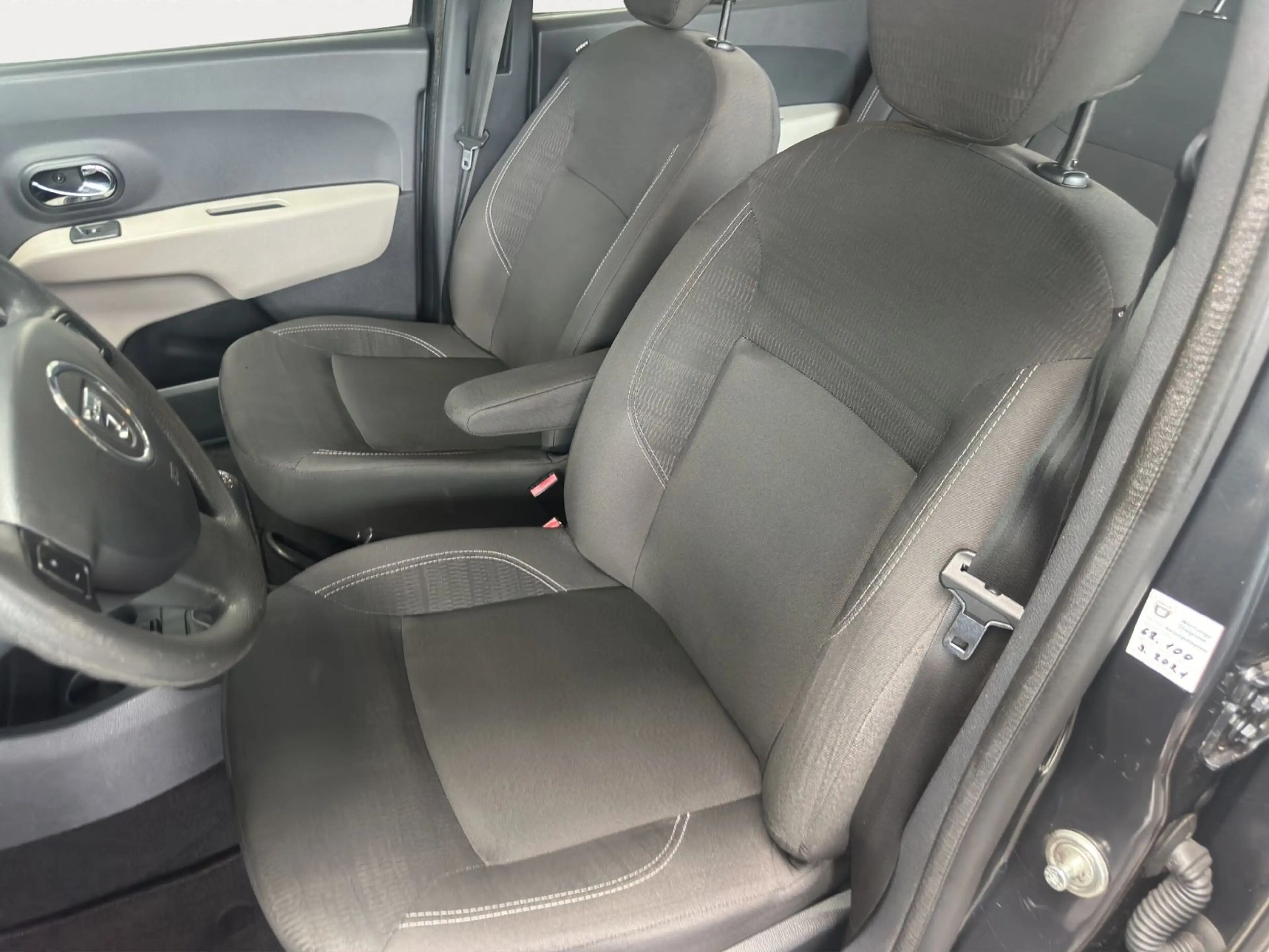 Dacia Lodgy Laureate 1.2*1. HAND*KLIMA*TEMPOMAT*PDC* — photo 8