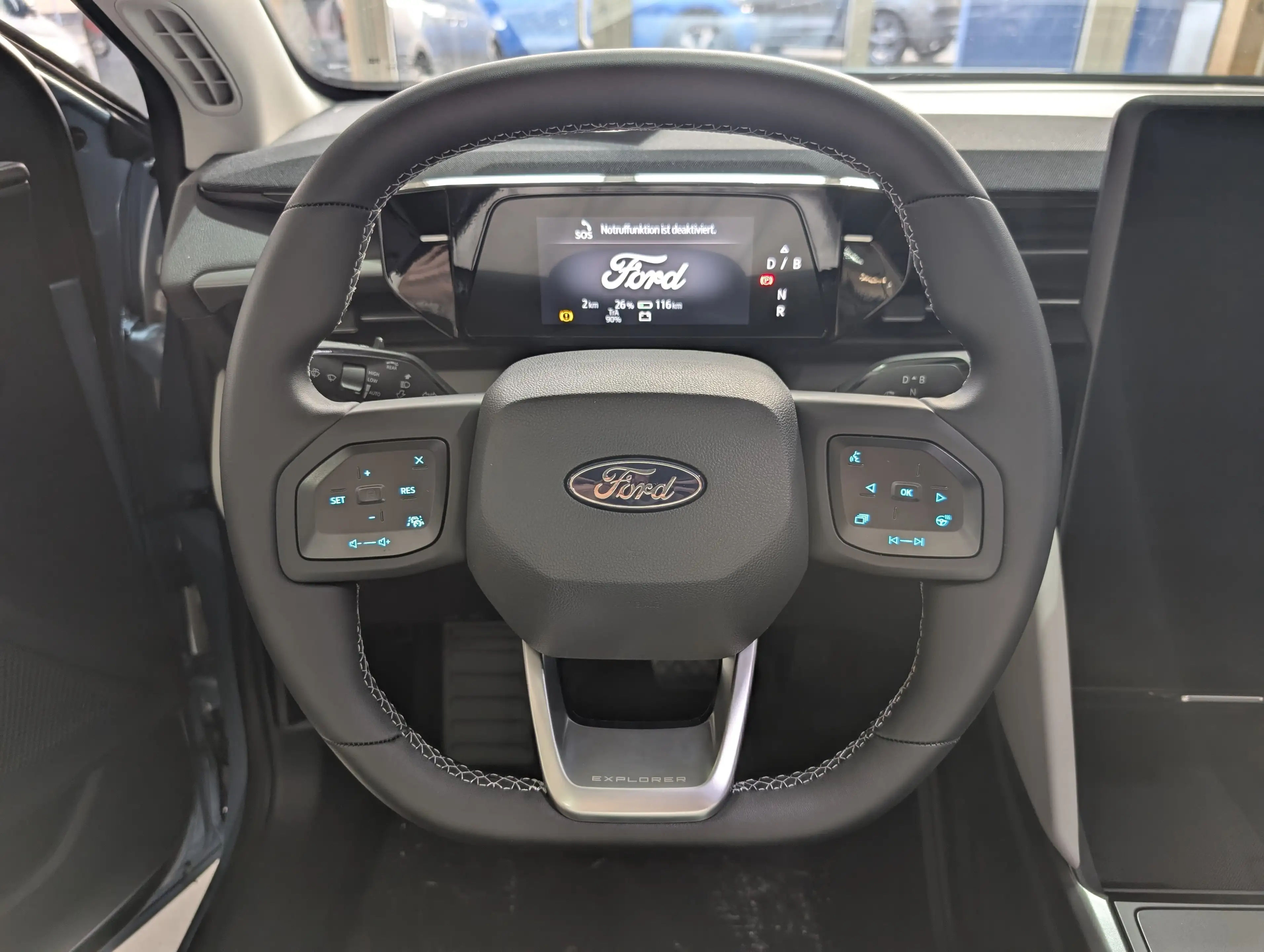 Ford Explorer Select RWD — photo 13