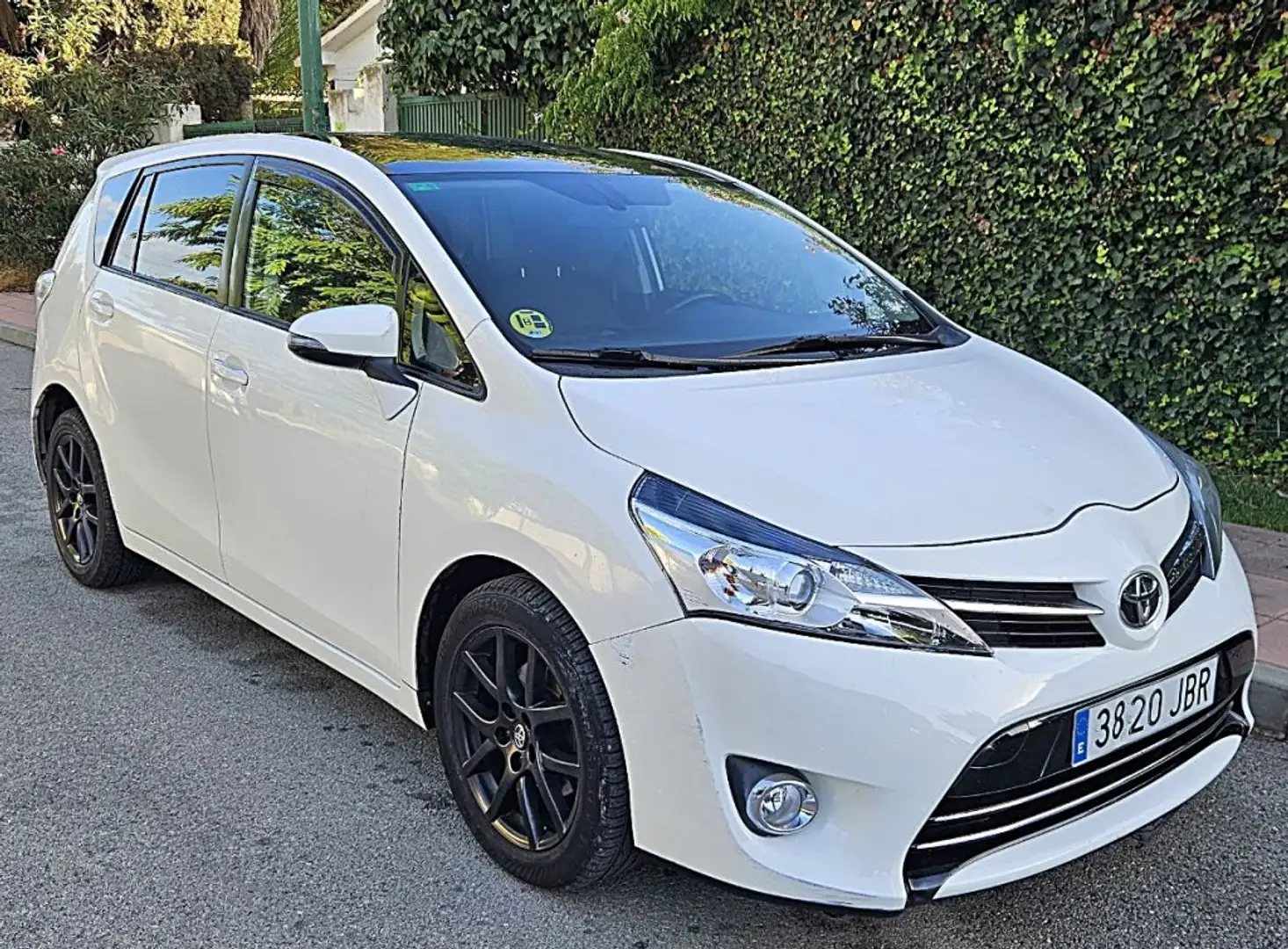 Toyota Verso 115D Advance 5pl. Blanco - 1