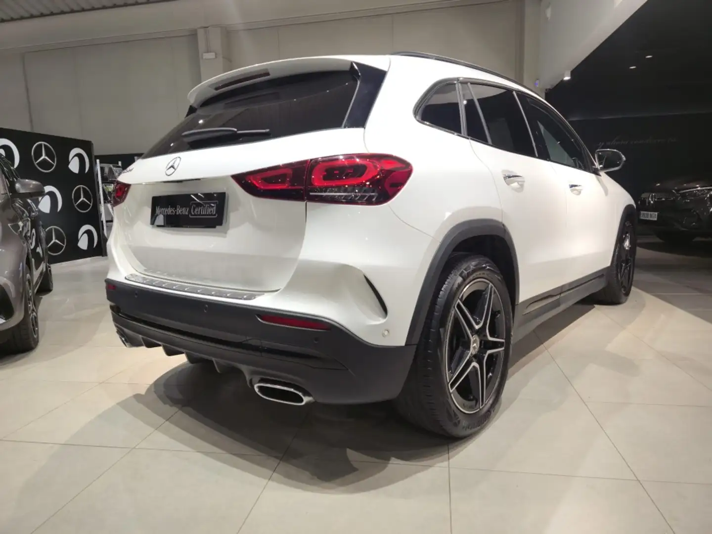 Mercedes-Benz GLA 200 200d 8G-DCT Blanco - 2