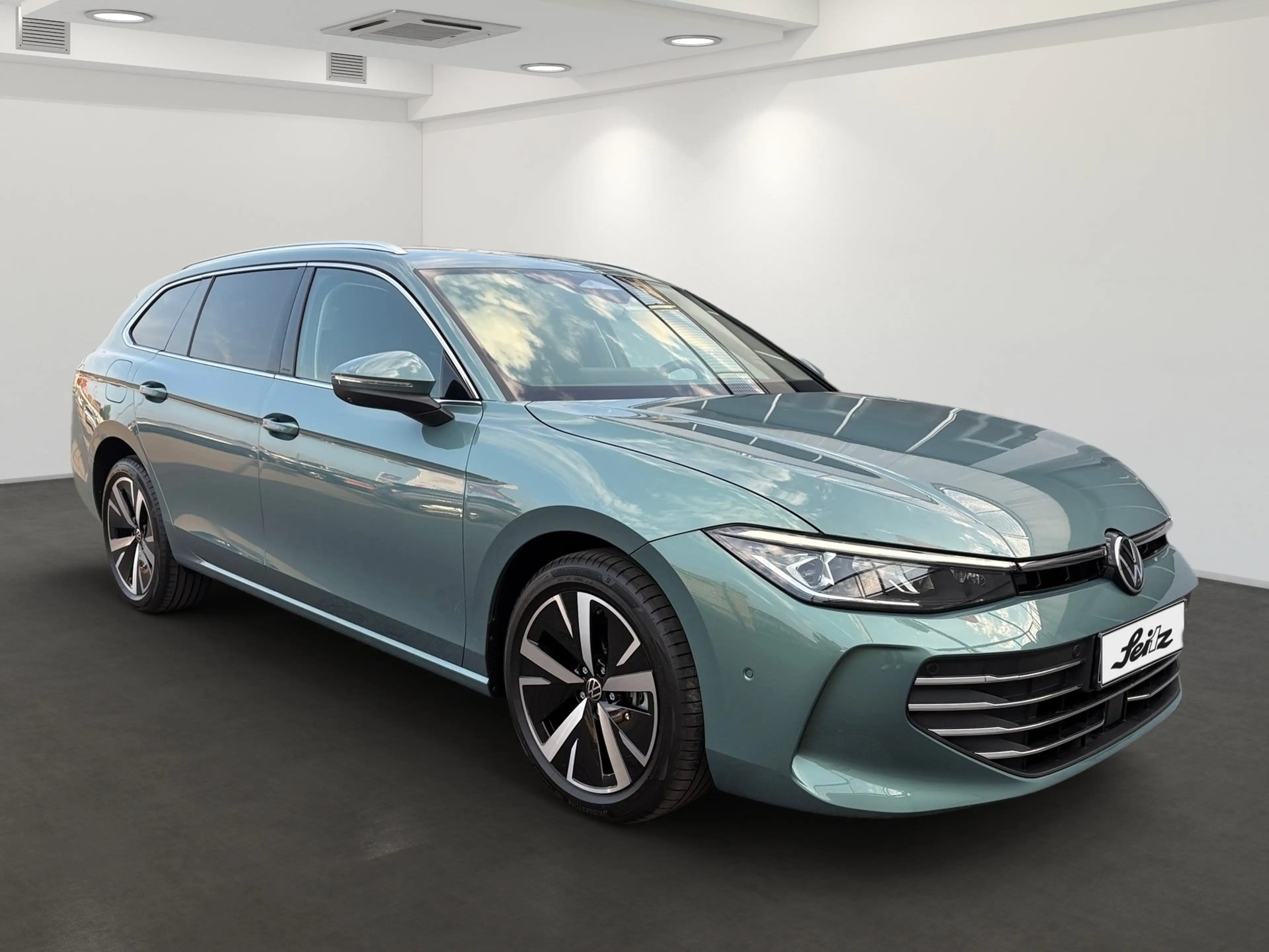 Volkswagen Passat Variant 2.0 TDI Business *AHK*STANDHZG* — photo 3