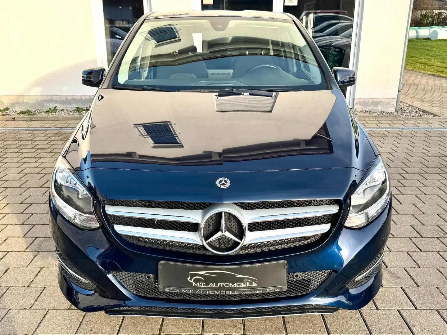 Mercedes-Benz B 180 *STYLE*NAVI*PDC*SHZ*TEMP*BLUETOOTH*KLIMA* Blau - 2