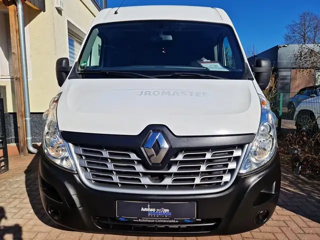 Renault Master view 3