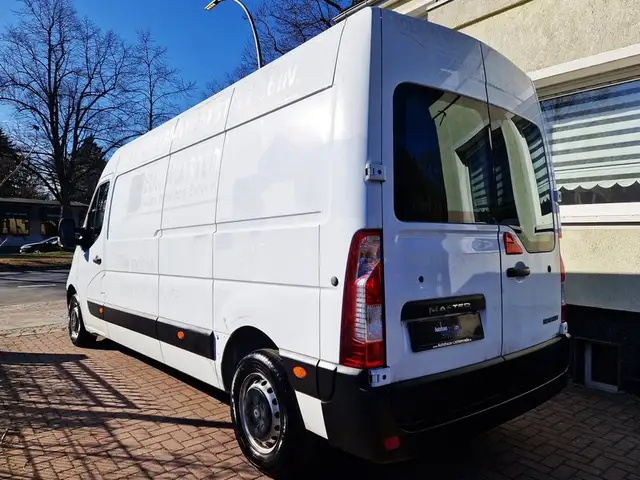 Renault Master view 4