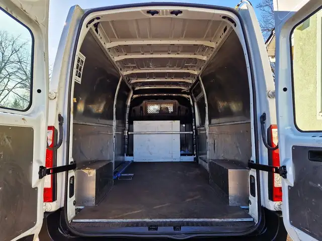 Renault Master view 8