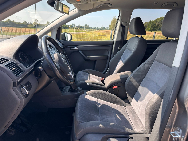 Volkswagen Touran 1.4 Highline 150PS*Kamera*Xenon*17Zoll* — photo 10
