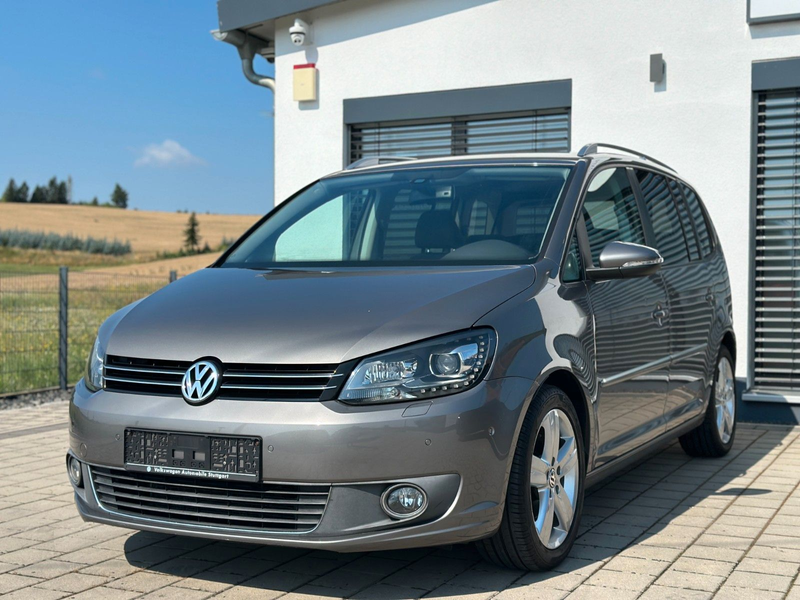 Volkswagen Touran 1.4 Highline 150PS*Kamera*Xenon*17Zoll*