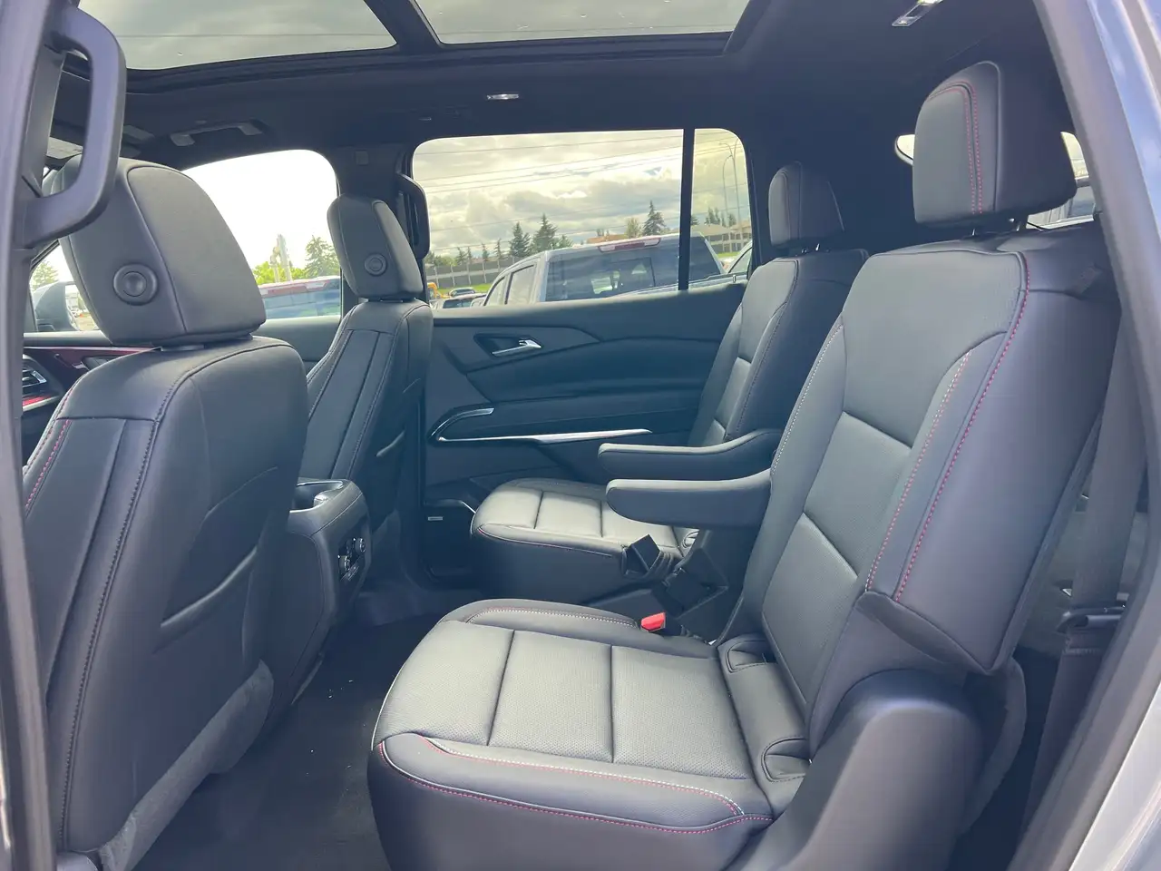 Chevrolet Traverse photo Chevrolet Traverse