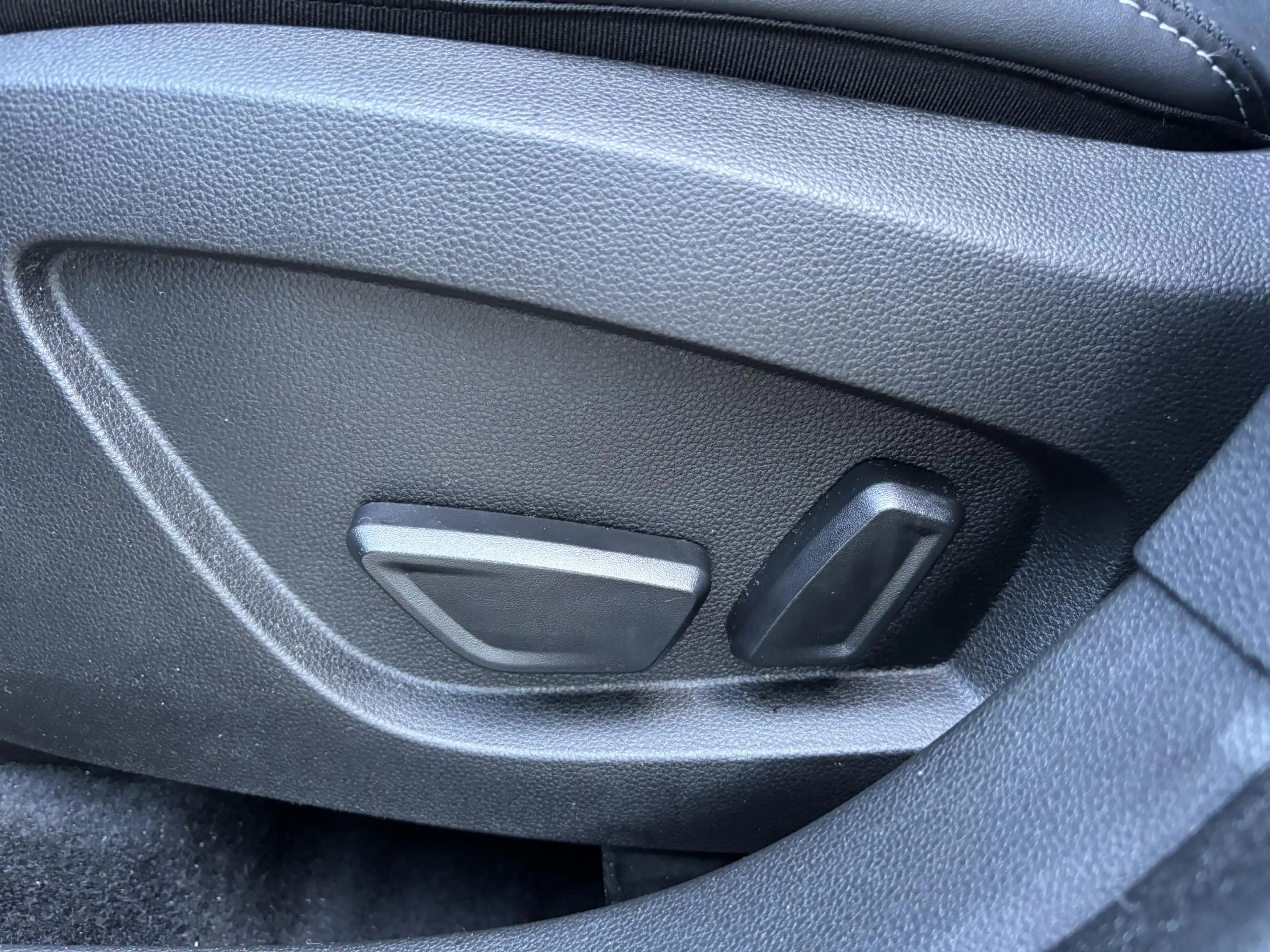 Renault Captur 1.6 E-Tech full hybrid 145 esprit Alpine | Stoelve — photo 30