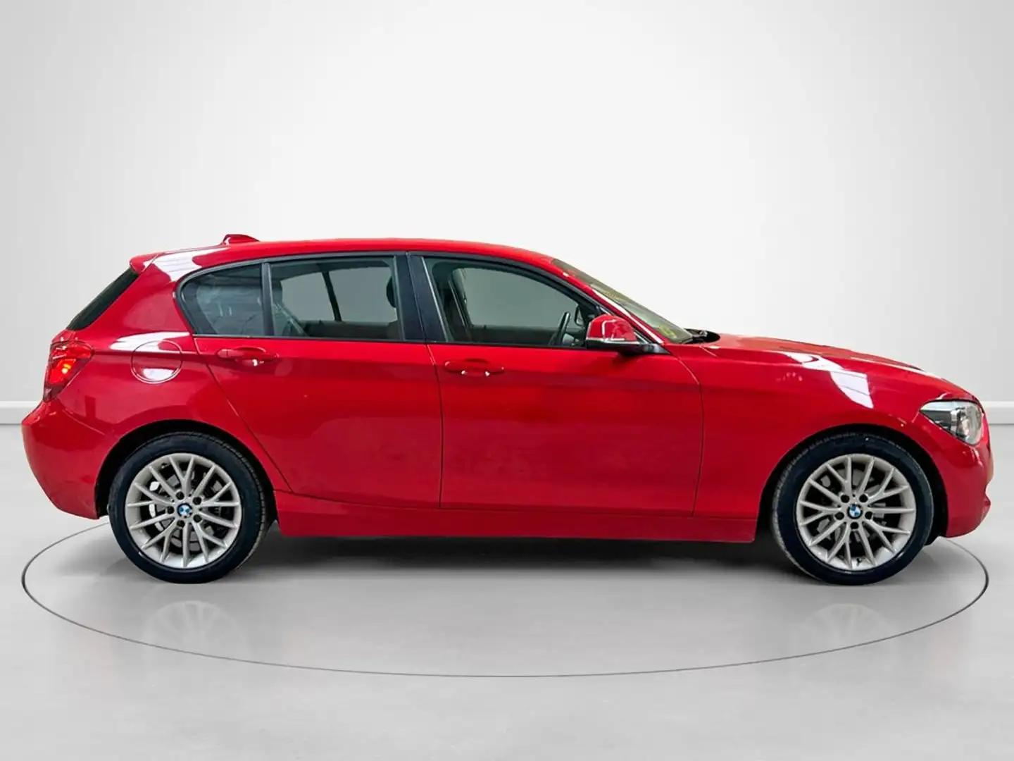 BMW 116 125d Rojo - 2