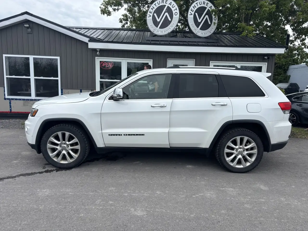 Jeep Grand Cherokee снимка Jeep Grand Cherokee