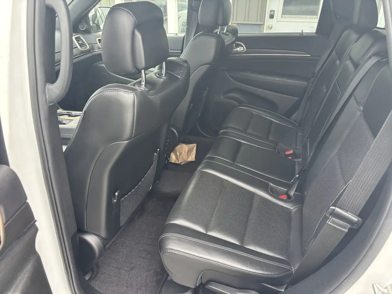 Jeep Grand Cherokee снимка Jeep Grand Cherokee