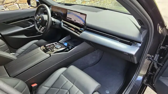 BMW 520 d Touring MHEV Aut.*M-Paket*Memory*Harman Kardon* Ansicht 12