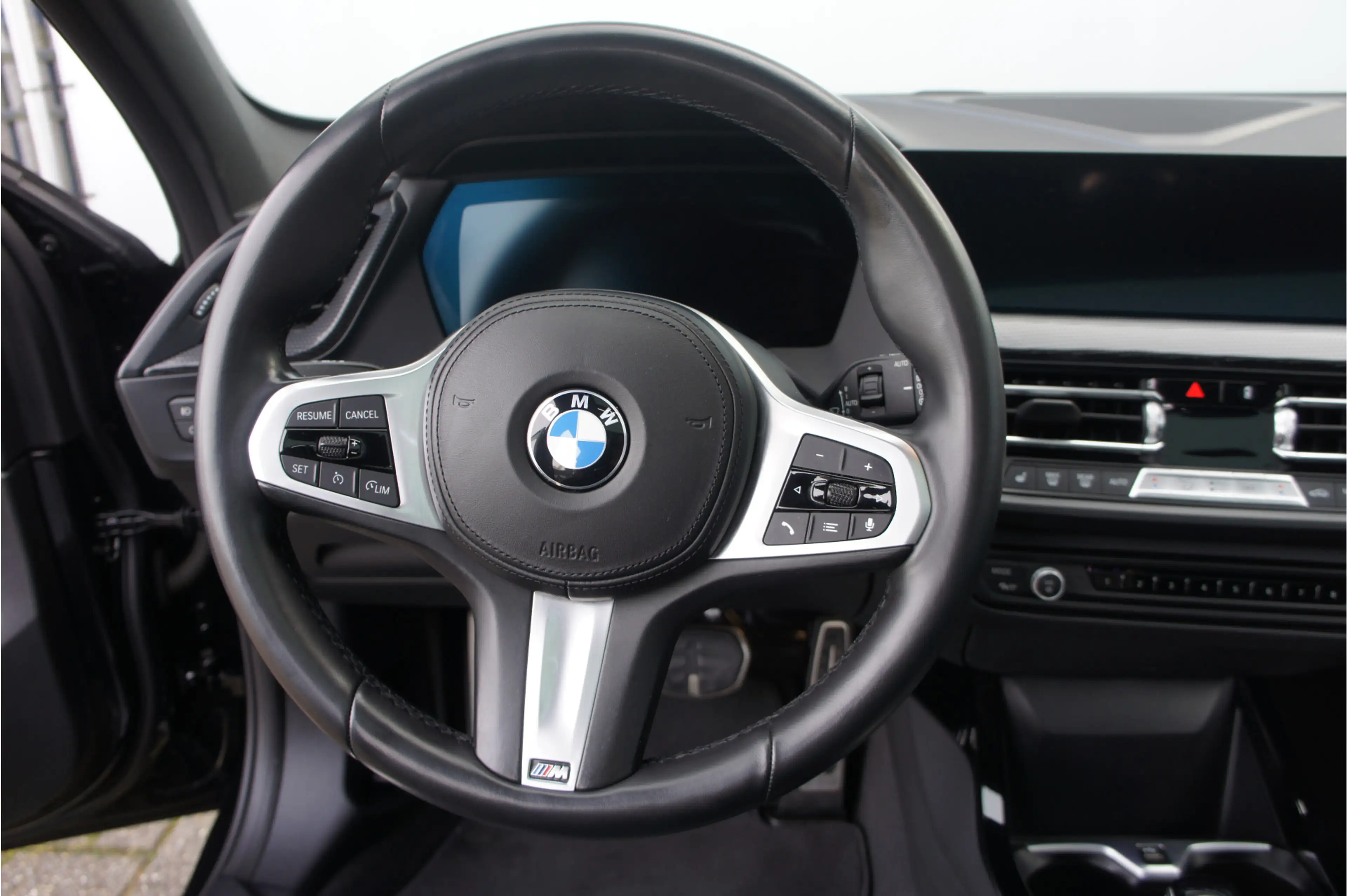 BMW 118 1-serie 118i M sport, Panoramadak, — photo 13