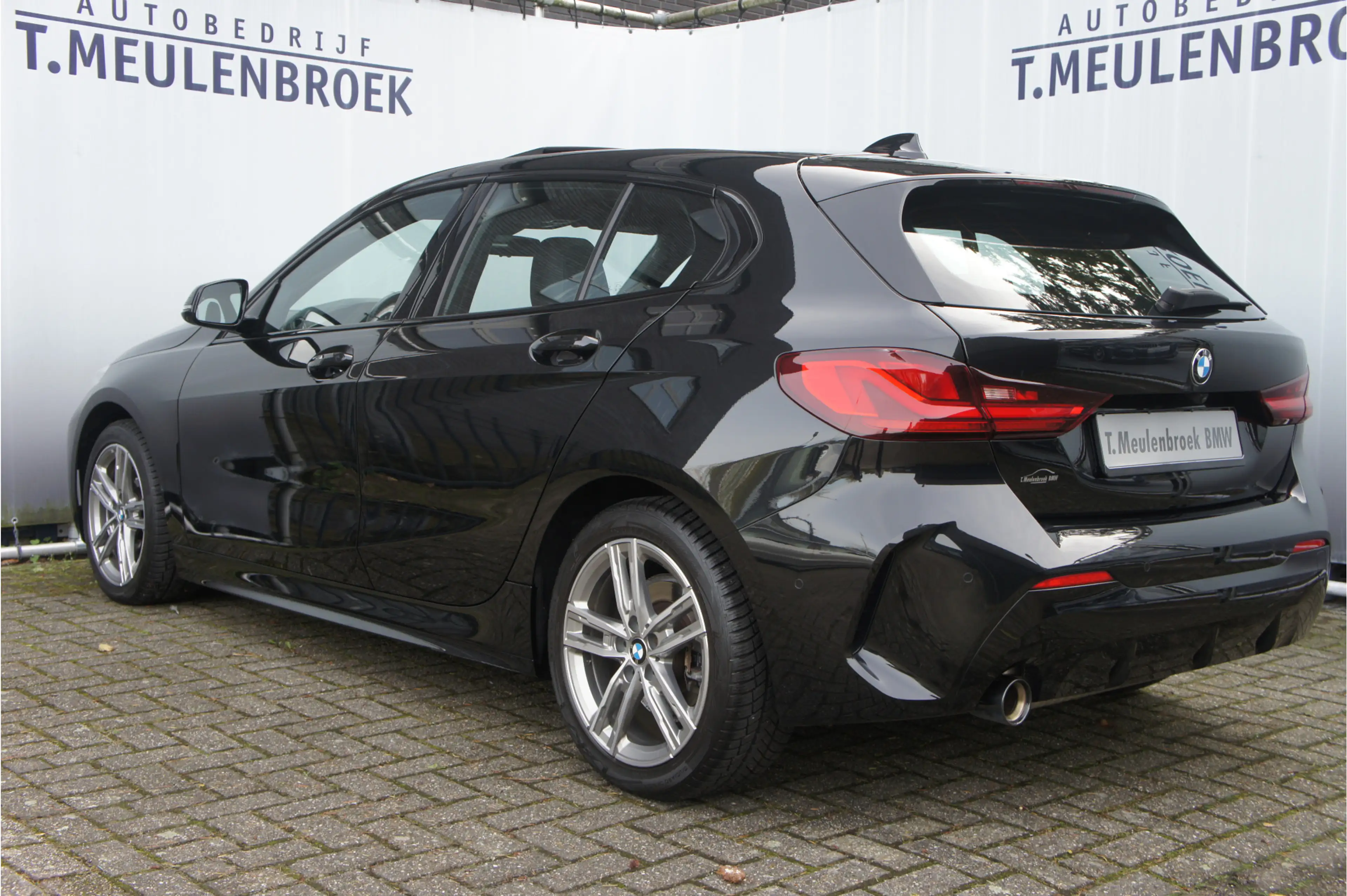 BMW 118 1-serie 118i M sport, Panoramadak, — photo 2